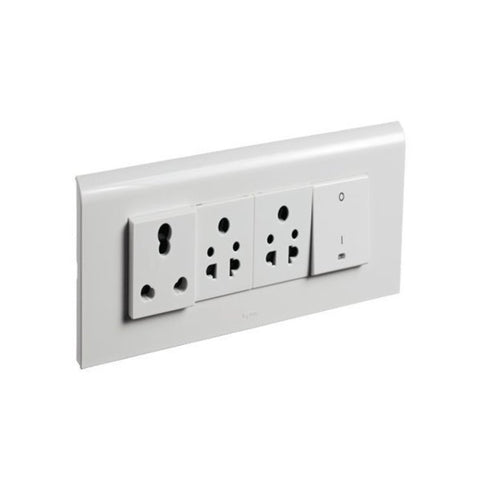 Legrand Myrius power Strip with switch & sockets 8 M 6730 74