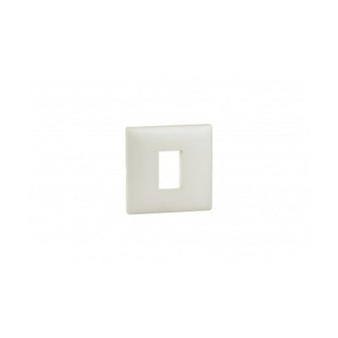 Legrand Myrius Pearl White Plate 1 M 6763 60 