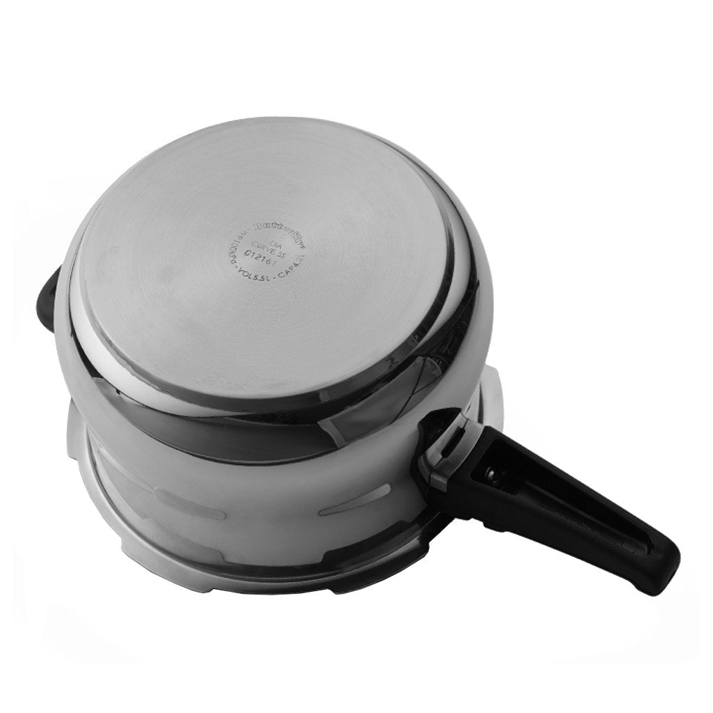 Buy Butterfly Curve Outer Lid Pressure Cooker 3Litre Online at