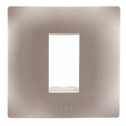 Legrand Lyncus Plate With Frame 1M Matt Silver 6776 01 