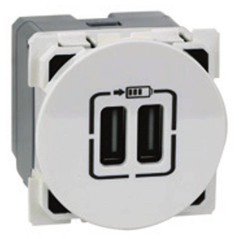 Legrand Arteor Double USB Charger 2400mA 2M White 5734 23 