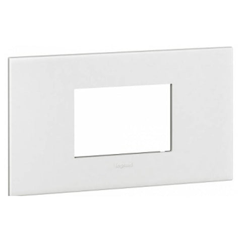 Legrand Arteor Shaver Socket 3M White 5750 70 